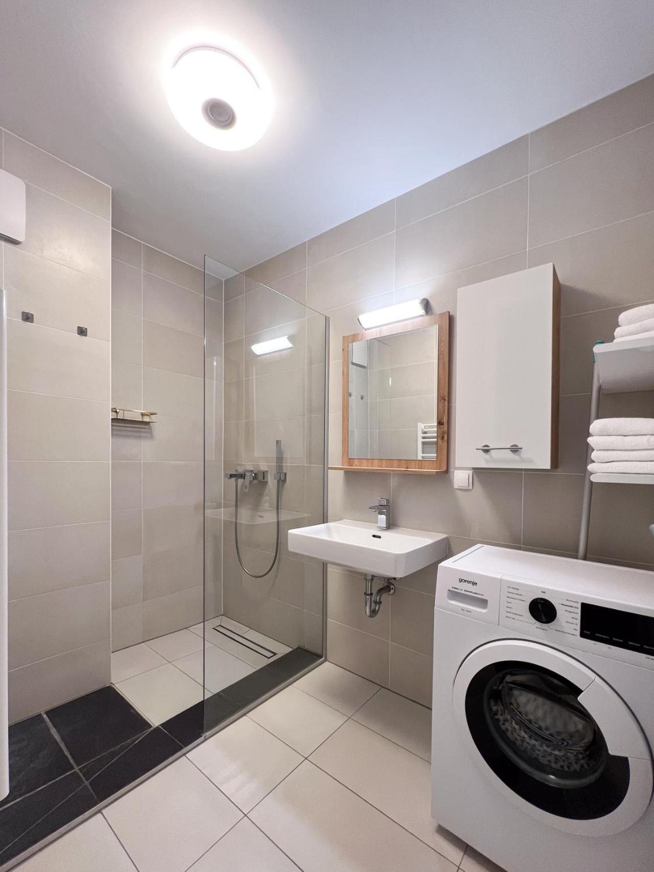 Modern Apartment W/ Cozy Balcony Near City Center Viena Exterior foto